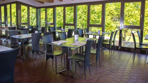 Altstaetten Hotel | Hotel Badhof