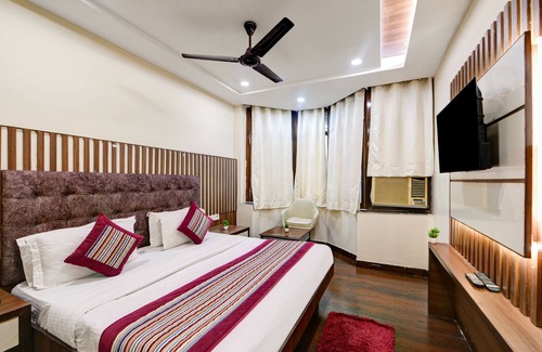 Jangpura Hotel | Hotel Batra Holiday Home