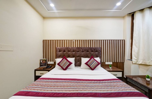 Jangpura Hotel | Hotel Batra Holiday Home