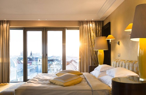 Kreuzviertel Hotel | Hotel Bayerischer Hof