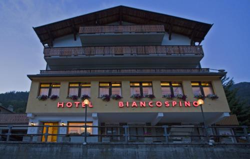 Lanzada Hotel | Hotel Biancospino