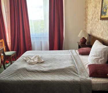 Pisek Hotel | Hotel Bila Ruze