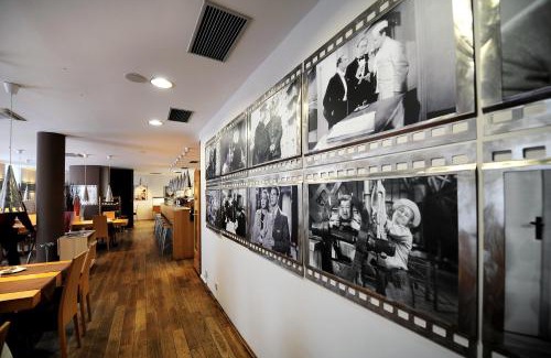 Pisek Hotel | Hotel Biograf