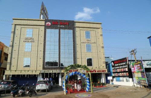 Thiruverumbur Hotel | HOTEL BK SAN