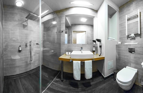 Maluzyn Hotel | Hotel Bonifacio SPA&SPORT Resort