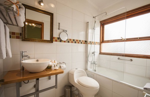 Cerro Alegre Hotel | Hotel Boutique Acontraluz