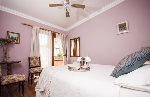 Cerro Alegre Hotel | Hotel Boutique Acontraluz