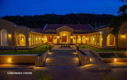 Buhaguzi Hotel | Hotel Brovad