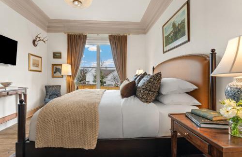 Leesburg's Old and Historic District Hotel | Hotel Burg