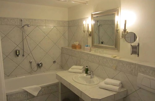 Wanzleben-Borde Hotel | Hotel Burg Wanzleben