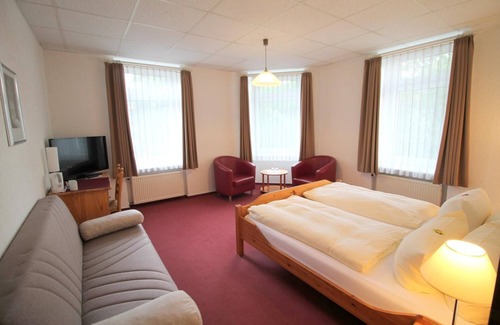 Loebtau Hotel | Hotel Burgk