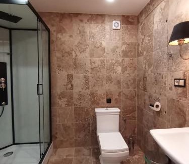 Pisek Hotel | Hotel Cade