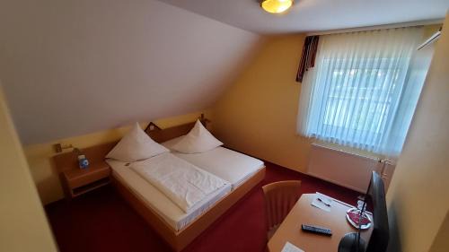 Burglengenfeld Bed & Breakfast | Hotel-Café 3 Kronen