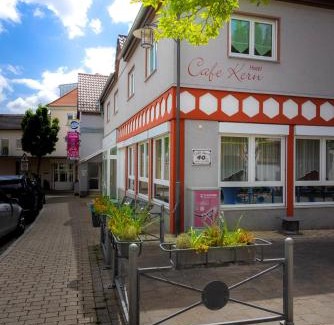 Grossostheim Hotel | Hotel Cafe Kern
