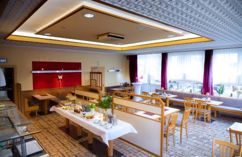 Grossostheim Hotel | Hotel Cafe Kern