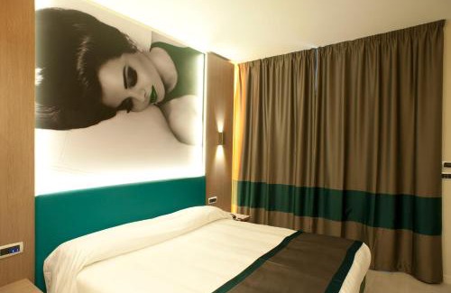 Cameri Hotel | Hotel Camelia