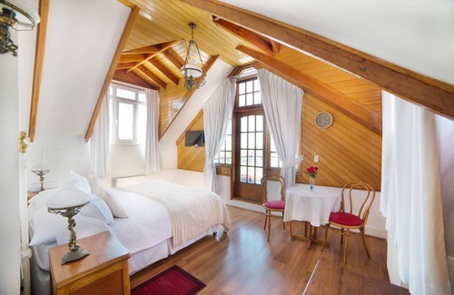 Cerro Alegre Hotel | Hotel Casa Somerscales