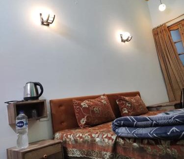 Lohaghat Hotel | HOTEL Cedar Heritage