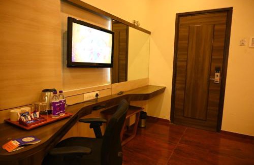Solapur Hotel | HOTEL CENTER POINT