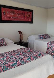 Calarca House | Hotel Chalet San Juan de Ticlan