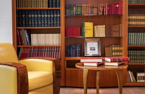 2nd Arrondissement Hotel | Hôtel Charlemagne by Happyculture