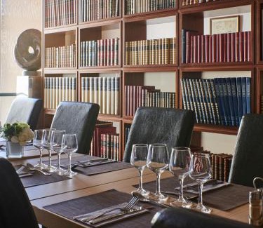 2nd Arrondissement Hotel | Hôtel Charlemagne by Happyculture