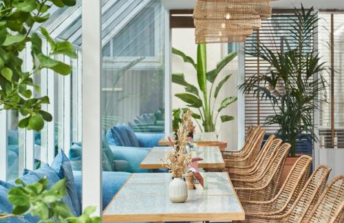 2nd Arrondissement Hotel | Hôtel Chromatics & Restaurant Hill Club by HappyCulture