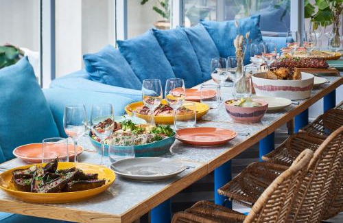 2nd Arrondissement Hotel | Hôtel Chromatics & Restaurant Hill Club by HappyCulture