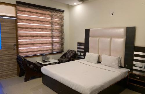 Sector 22 Hotel | Hotel Citi Heights