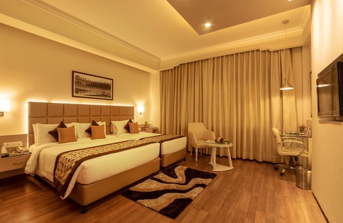 Rakabganj Hotel | Hotel Clarks Shiraz