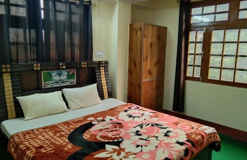 Sangla Bed & Breakfast | Hotel Classic