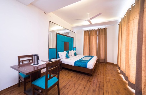 Pinjore Hotel | Hotel Classic Residency