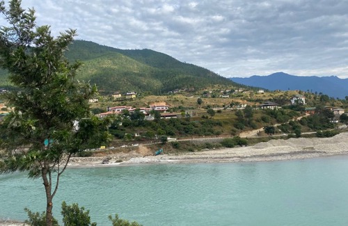 Khuruthang Hotel | Hotel Classic Wood