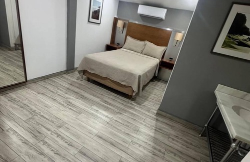 Playas De Tijuana Hotel | Hotel Colonial Inn