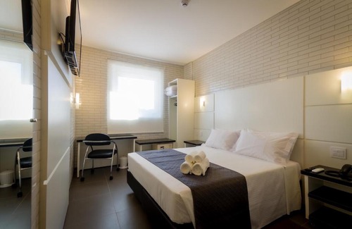 Bigorrilho Hotel | Hotel Confiance Barigui