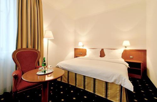 Podoli Hotel | Hotel Coronet