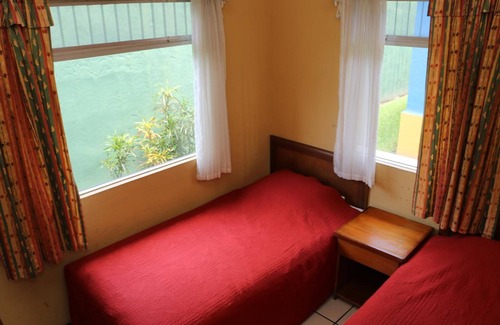 Puerto San Jose Hotel | Hotel Costa Verde