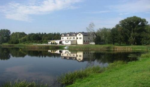 Wrzesnia Hotel | Hotel Czardasz
