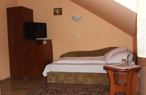 Wrzesnia Hotel | Hotel Czardasz