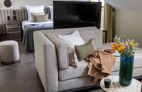 Paquis-Temple Hotel | Hotel D Geneva