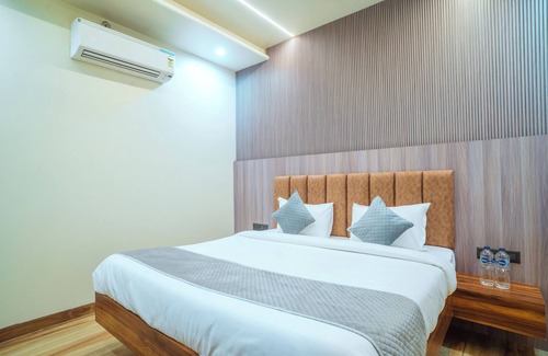 Tonk Road Hotel | Hotel De Grand Dwarka