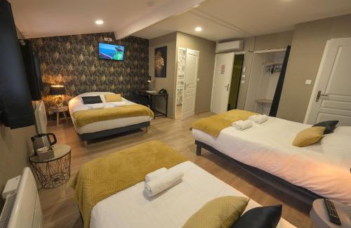 Poncin Hotel | Hotel De La Croisée
