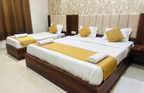 Varanasi Hotel | Hotel Deep Palace
