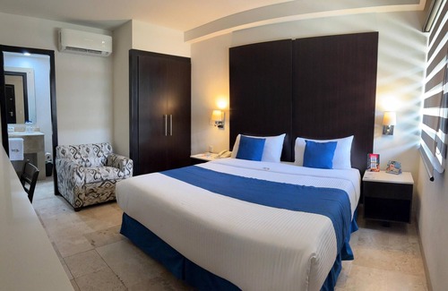 Ajijic Hotel | Hotel del Pescador