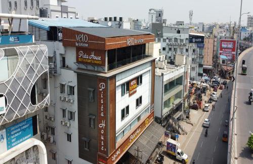 Kondapur Hotel | Hotel Delphi Grand Hyderabad - Hi-Tech City, Perfect for Business & Comfort
