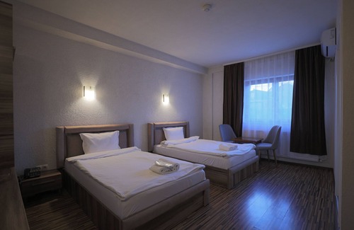 Pristina Hotel | Hotel Denis & Spa