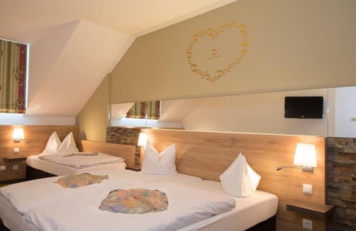 Muehlau Hotel | Hotel Dollinger - Doppelzimmer zur Einzelbelegung