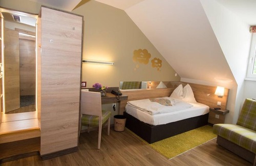 Muehlau Hotel | Hotel Dollinger - Doppelzimmer zur Einzelbelegung
