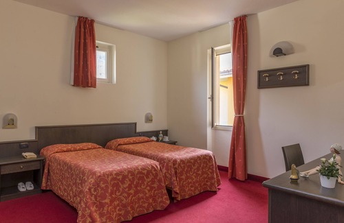 Assenza Hotel | Hotel Drago - Garda Lake Collection