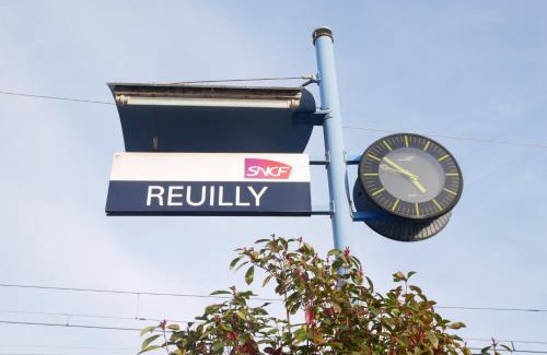 Reuilly Apartment | HOTEL DU BERRY - Loveroom avec Sauna, Hammam, Jacuzzi privatifs